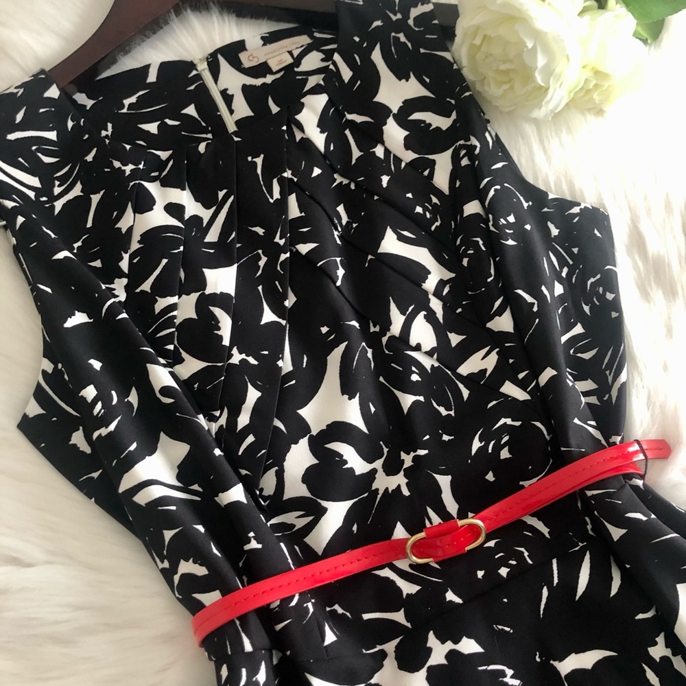 DRESS BARN Sleeveless Floral Fit & Flare Dress - Picture 7 of 16